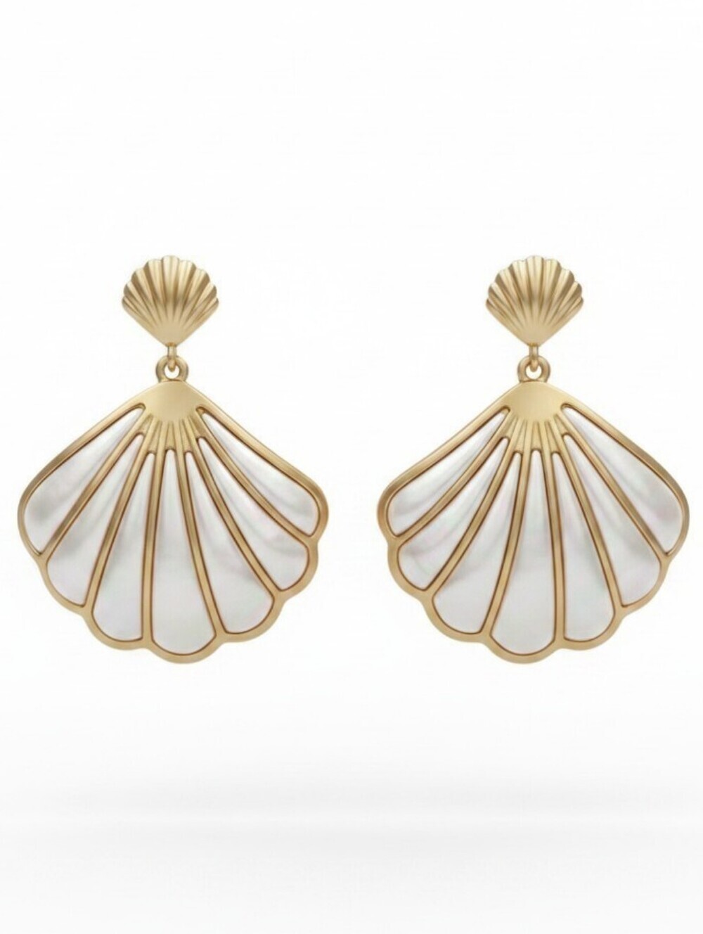 💛▪️House of Harlow▪️ 1960 Gold Shell Iridescent Scallop Earrings  ✨️🐚